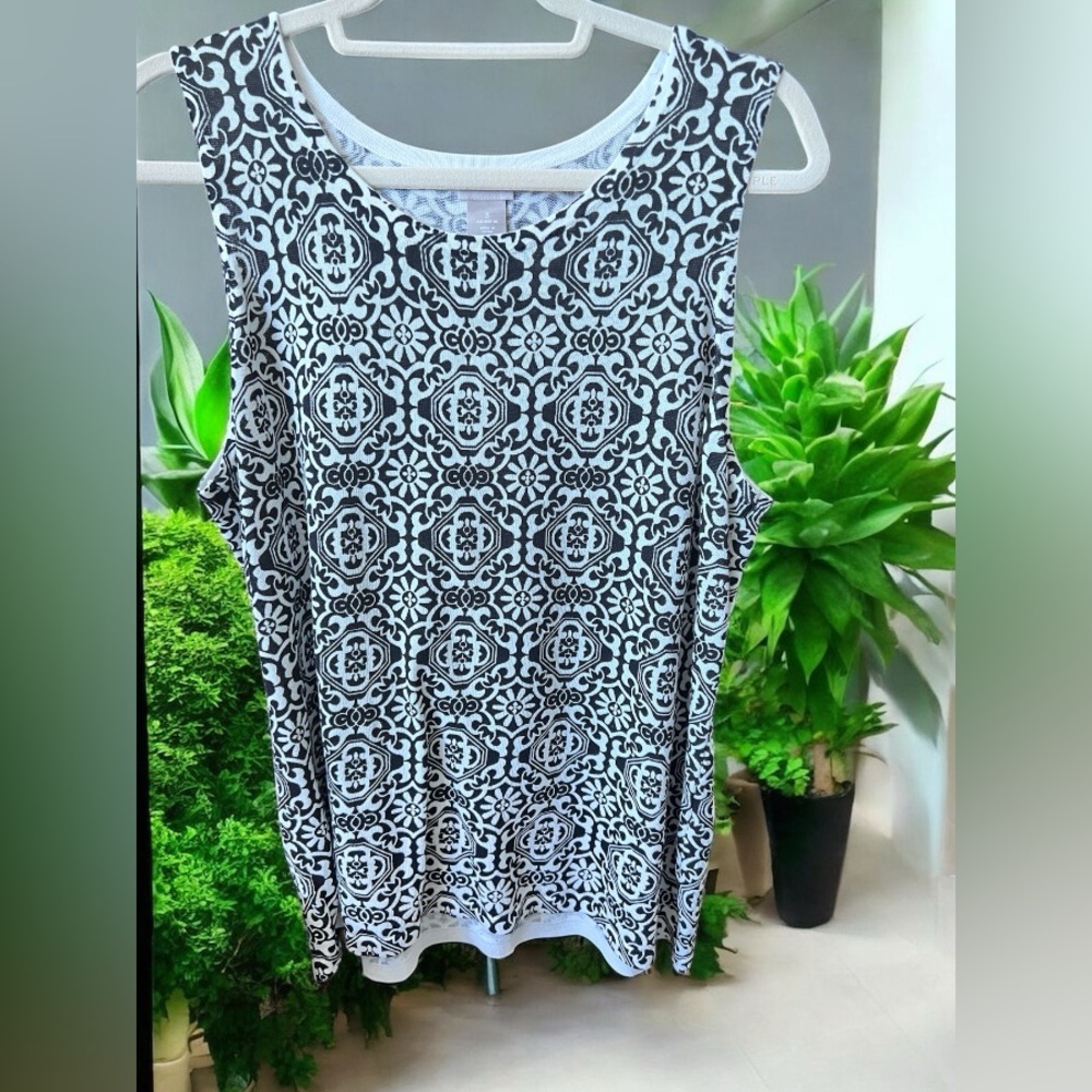 Chico’s Black and White Patterned Women's Sweater Tank Top sz 3